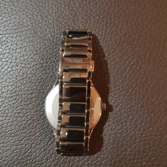 Mens Watch - Picture 2 of 3